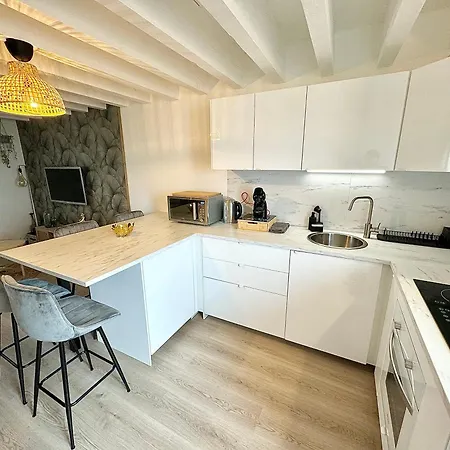 Le Cocon De Thoiry Apartamento